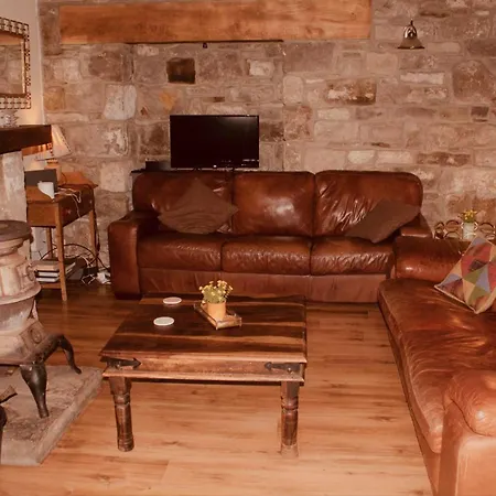 At The Heart Of Teapot Lane Glamping *